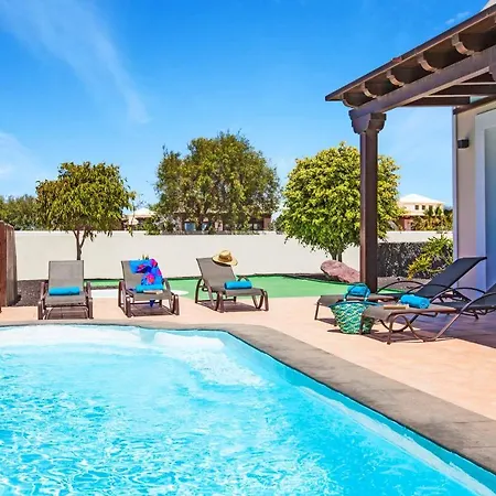 Amarillo Villa *